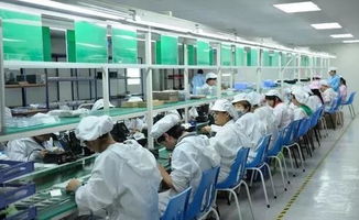 智能浪潮下的藍領(lǐng)之路 工廠工人如何應對自動化轉(zhuǎn)型與職業(yè)中介的新角色